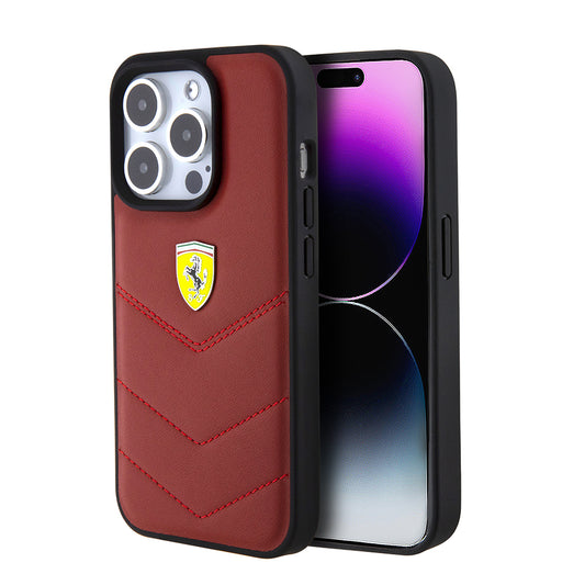 iPhone 15 Pro Kılıf Ferrari Lisanslı Deri Dikişli Arka Yüzey Metal Logo Tasarımlı